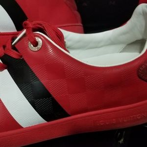 Meet your Posher, Raymond